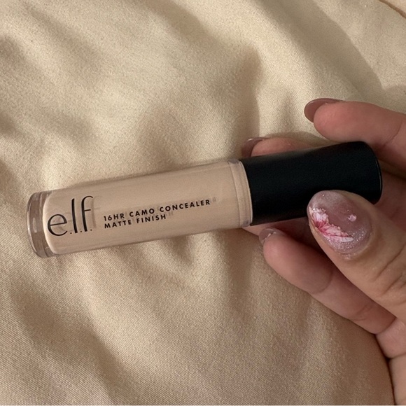 ELF Other - ELF 16HR Camo Concealer - Medium Neutral